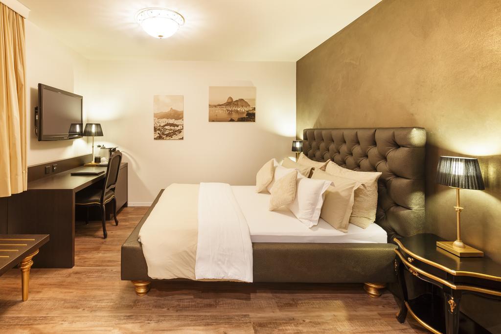 Business Hotel First 포이지스베르크 외부 사진
