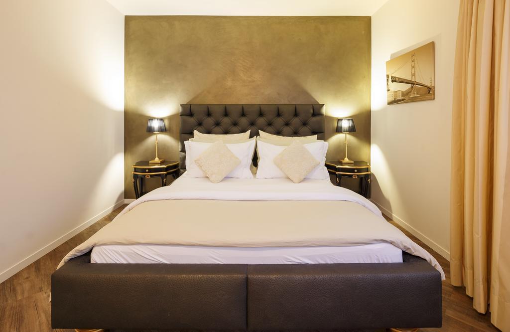 Business Hotel First 포이지스베르크 외부 사진